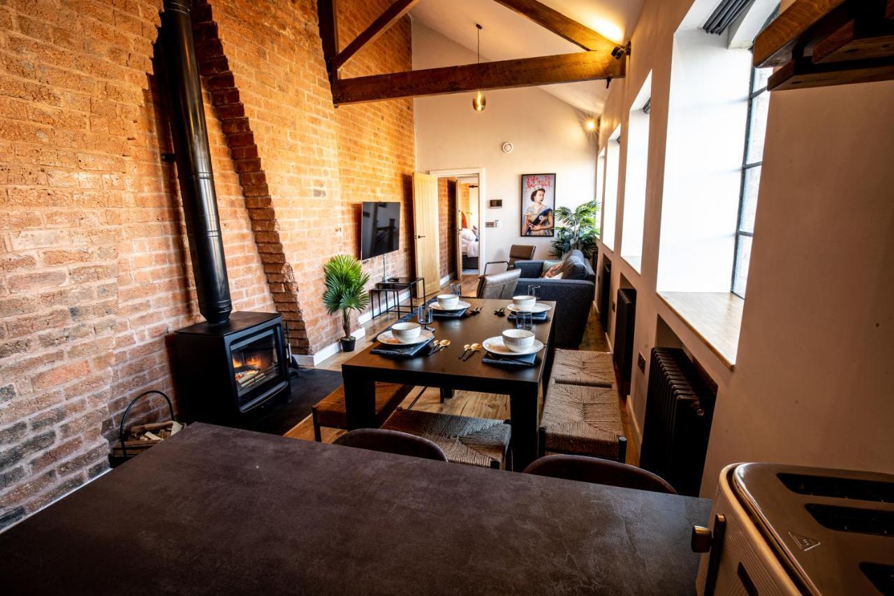 버밍엄 Vip 3Br Grade2 Luxurious Industrial House With Wood Fire, Electric Blinds And Big Cast Iron Windows In The Heart Of The Jq 빌라 외부 사진