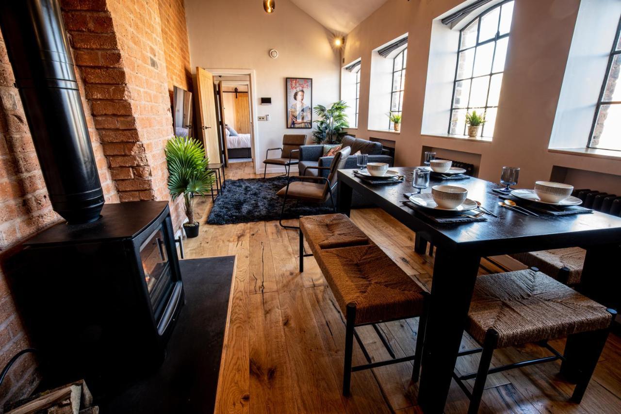 버밍엄 Vip 3Br Grade2 Luxurious Industrial House With Wood Fire, Electric Blinds And Big Cast Iron Windows In The Heart Of The Jq 빌라 외부 사진